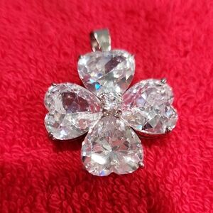 Elegant Silver and White Crystal Flower Necklace